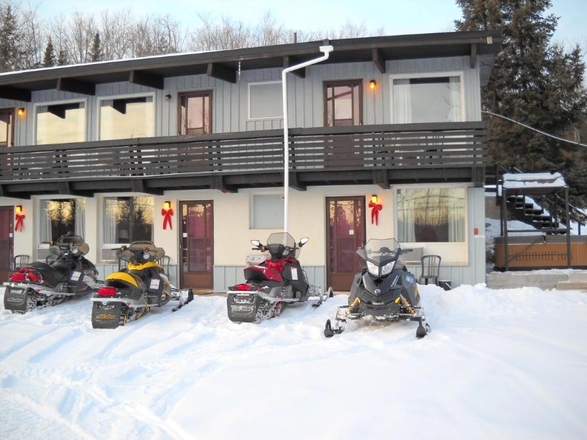 Lakeview Motel 3*